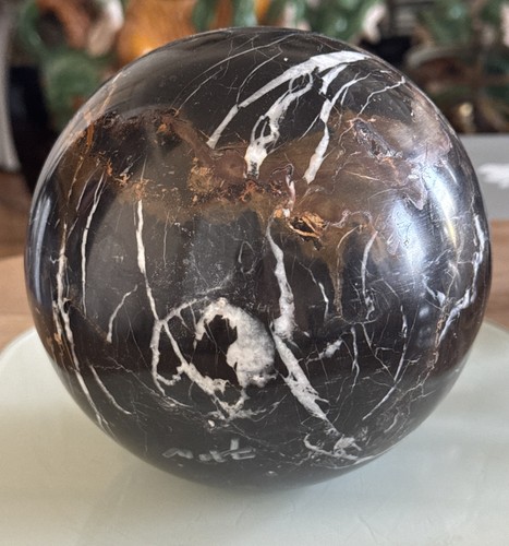 Volcanic marble quartz sphere - ,